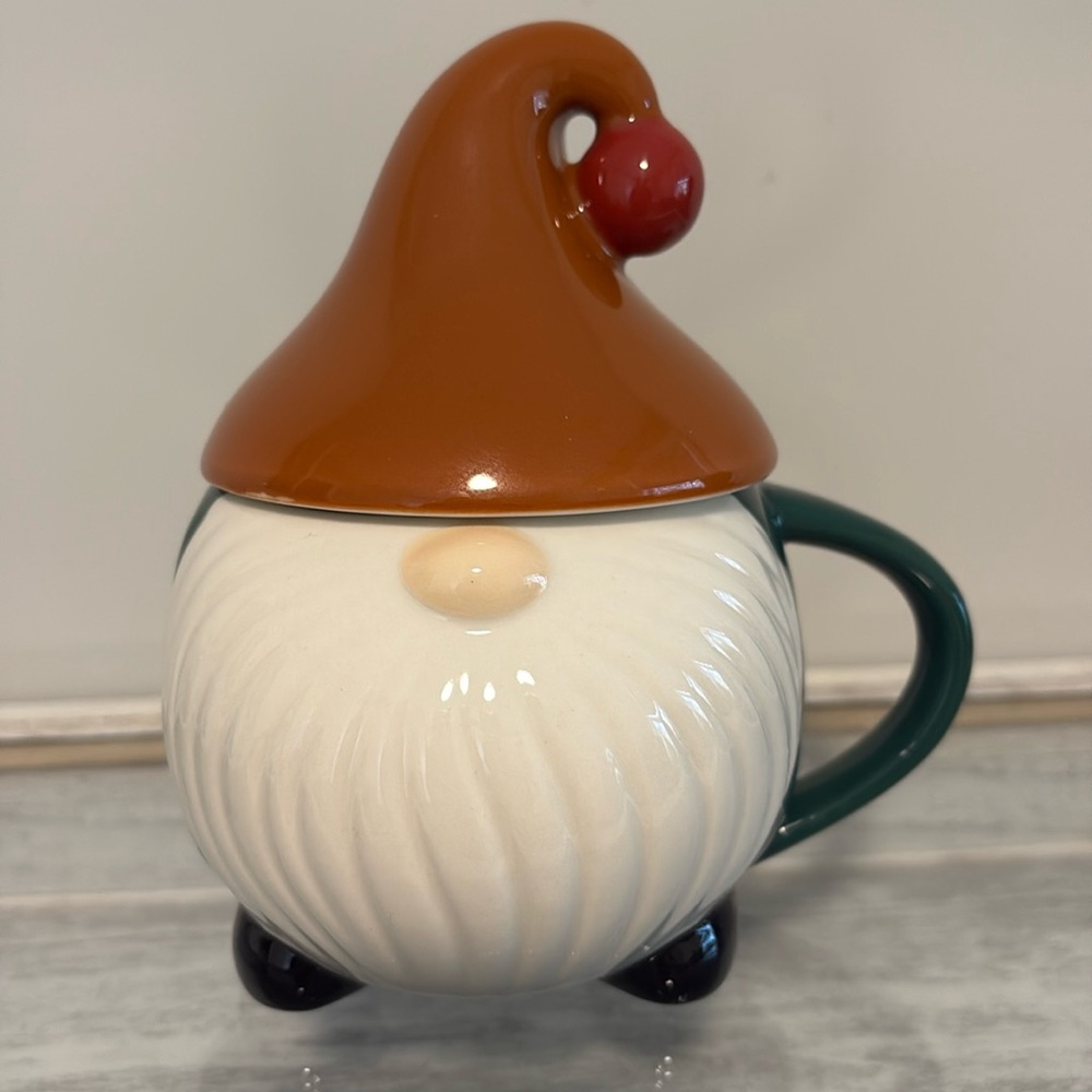 Gnome covered mug, NWT